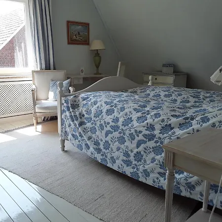 Gaestehaus Am Alten Hafen 3*